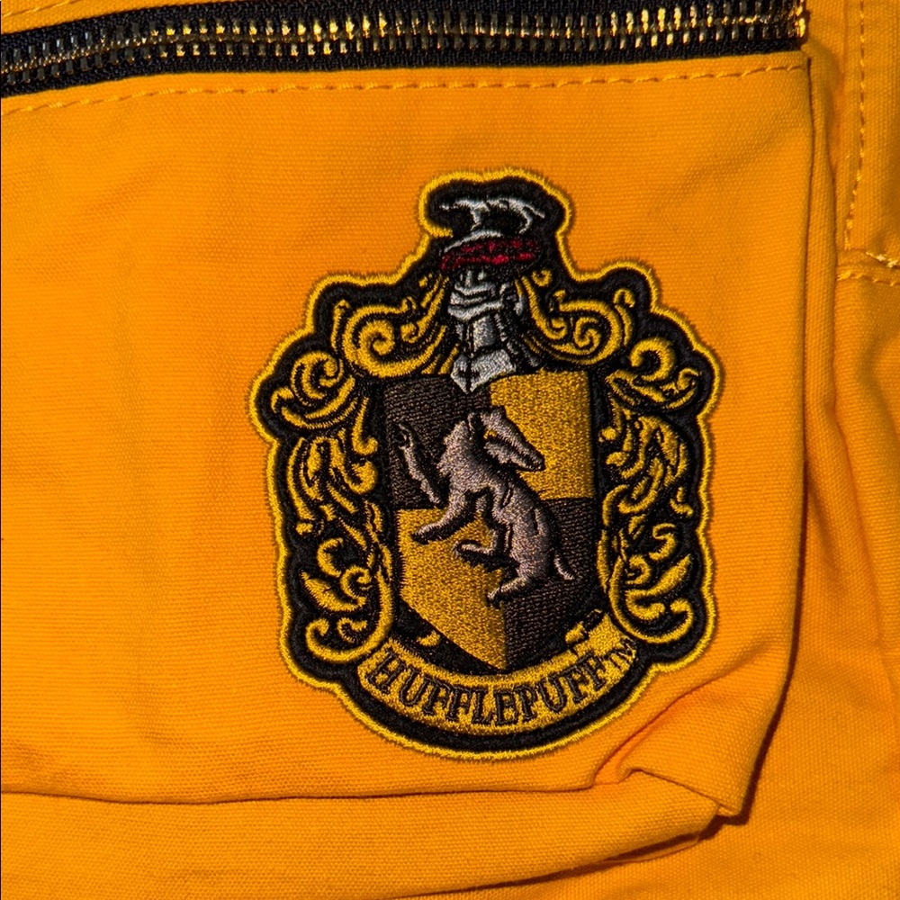 Universal Studios Yellow Hufflepuff Backpack - Picture 3 of 8